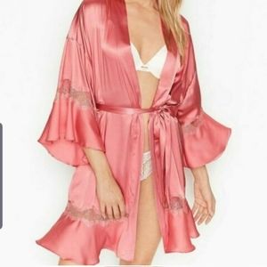 New victoria's secret pink lace flounce kimono size M/L